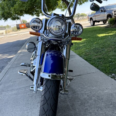 FLDE 2019 Harley-Davidson® Deluxe Blue thumb 2