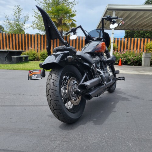 2021 Harley-Davidson® Street Bob® 114 Baja Orange thumb 1