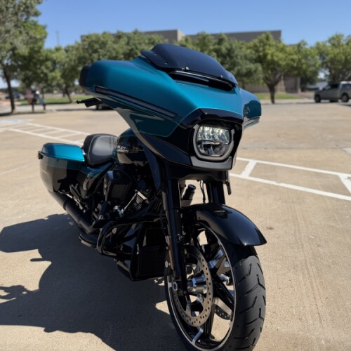 2026 Harley-Davidson® Street Glide® Teal Thunder / Vivid Black Black Trim thumb 2
