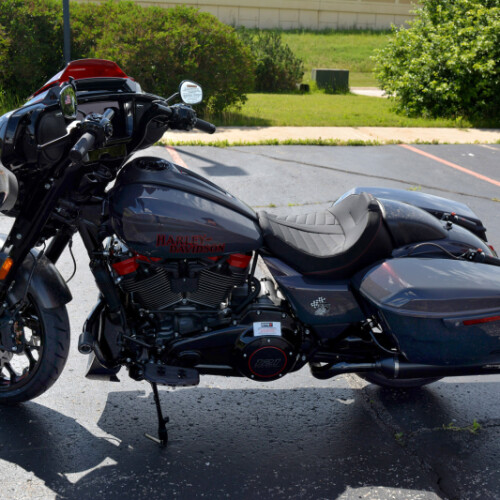 2026 Harley-Davidson® CVO Street Glide ST Inferno Gray thumb 2