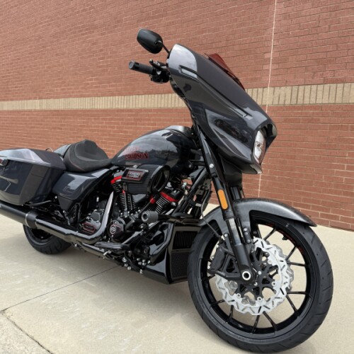 2026 Harley-Davidson® CVO Street Glide ST Inferno Gray thumb 3