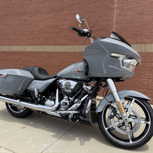 2026 Harley-Davidson® Road Glide® Dark Billiard Gray Chrome Trim thumb 3
