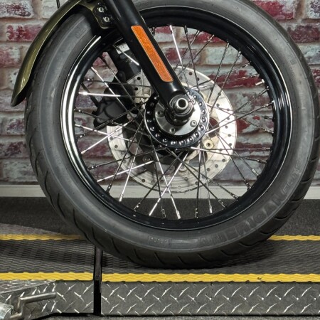 FXDB 2016 Street Bob® thumb 1