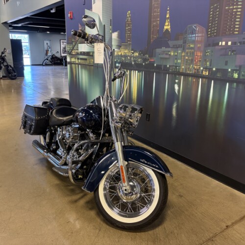  2014 Softail® Deluxe thumb 1