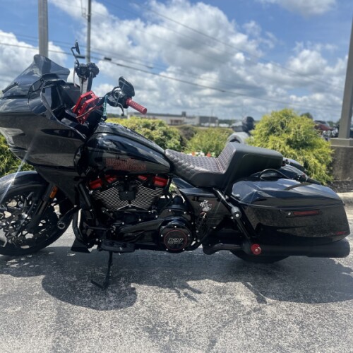 2024 Harley-Davidson CVO Road Glide ST thumb 3