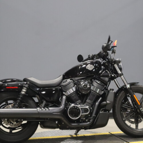 2026 Harley-Davidson® Nightster® RH975 thumb 2