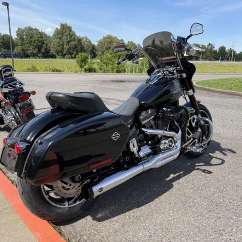 2021 Harley-Davidson® Sport Glide® Vivid Black Deluxe thumb 1