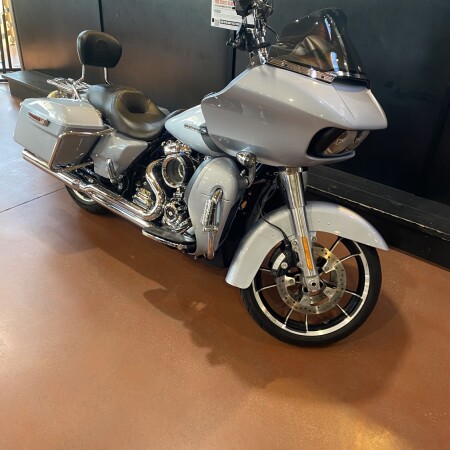 FLTRX 2023 Road Glide® thumb 3