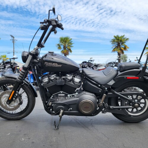 2018 Harley-Davidson® Street Bob® FXBB thumb 3