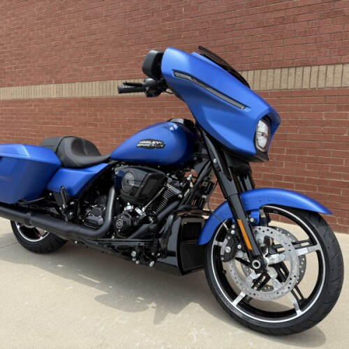 2026 Harley-Davidson® Street Glide® Aurora Blue Denim Black Trim thumb 3