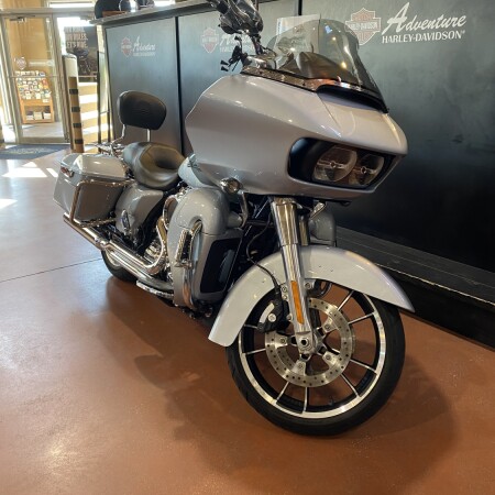 FLTRX 2023 Road Glide® thumb 2