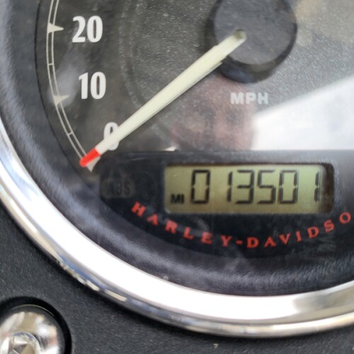 2016 Harley-Davidson® Street Bob® FXDB thumb 3