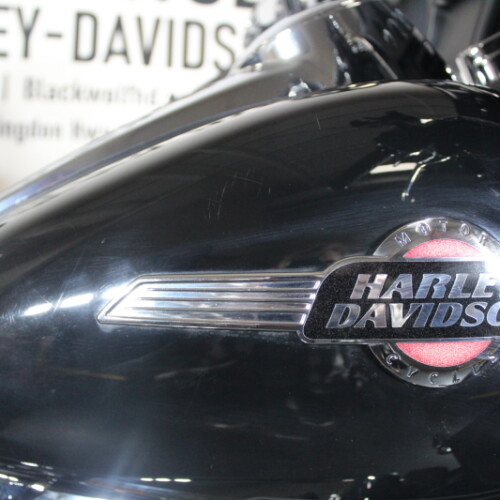2023 Tri Glide® Ultra FLHTCUTG  thumb 1