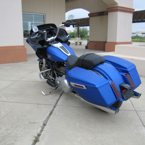 2026 Harley-Davidson® Road Glide® Aurora Blue Denim Chrome Trim thumb 0