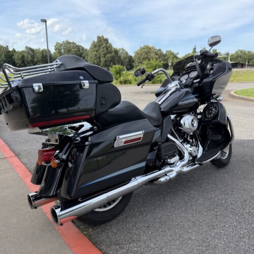 2013 Harley-Davidson® Road Glide® Ultra Midnight Pearl thumb 1