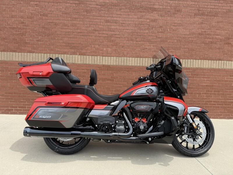 2026 Harley-Davidson® CVO Street Glide Limited Citrus Heat CVO Tri-Tone