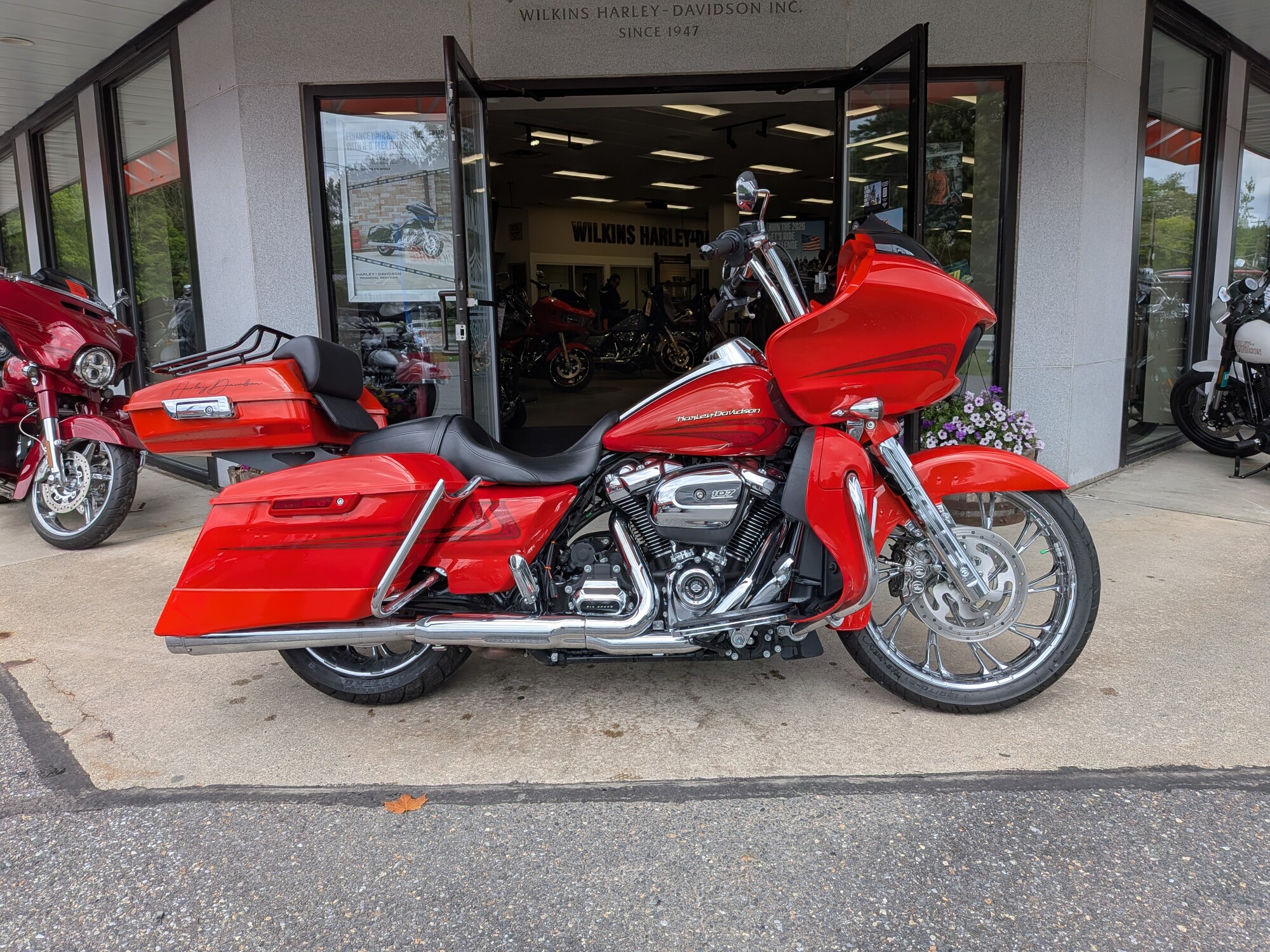 2017 HARLEY-DAVIDSON FLTRXS ROAD GLIDE SPECIAL in Laguna Orange