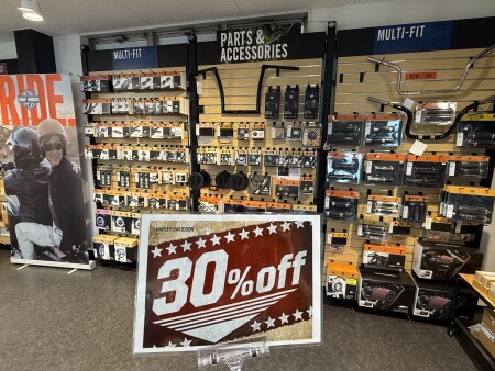 30%OFFセール！50％～70％OFFもあります！HD純正品（パーツ＆アパレル）