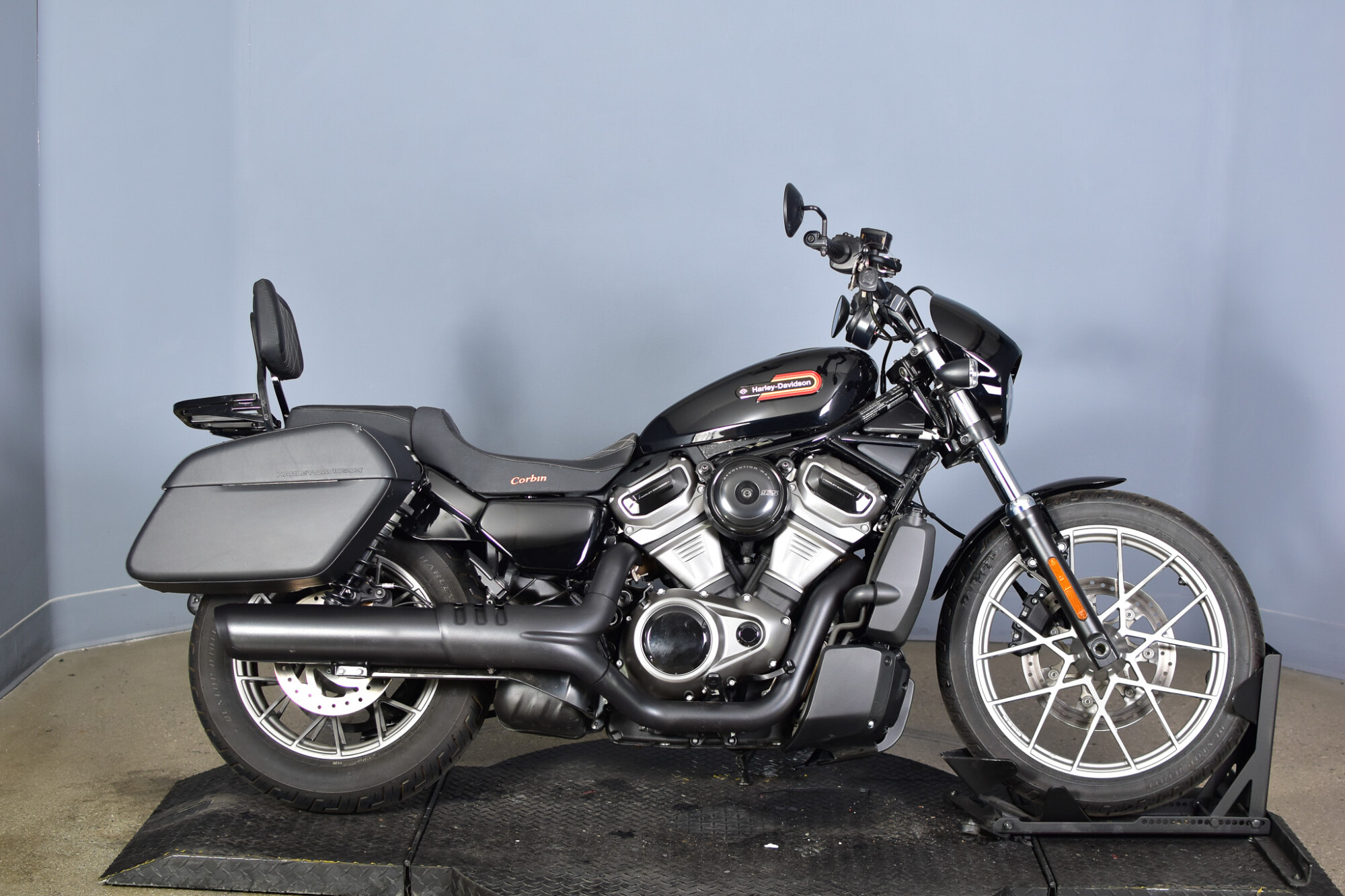 Harley-Davidson、リビルド＆レストア。 2023 Harley-Davidson® Nightster™ Special Vivid Black | Riverside