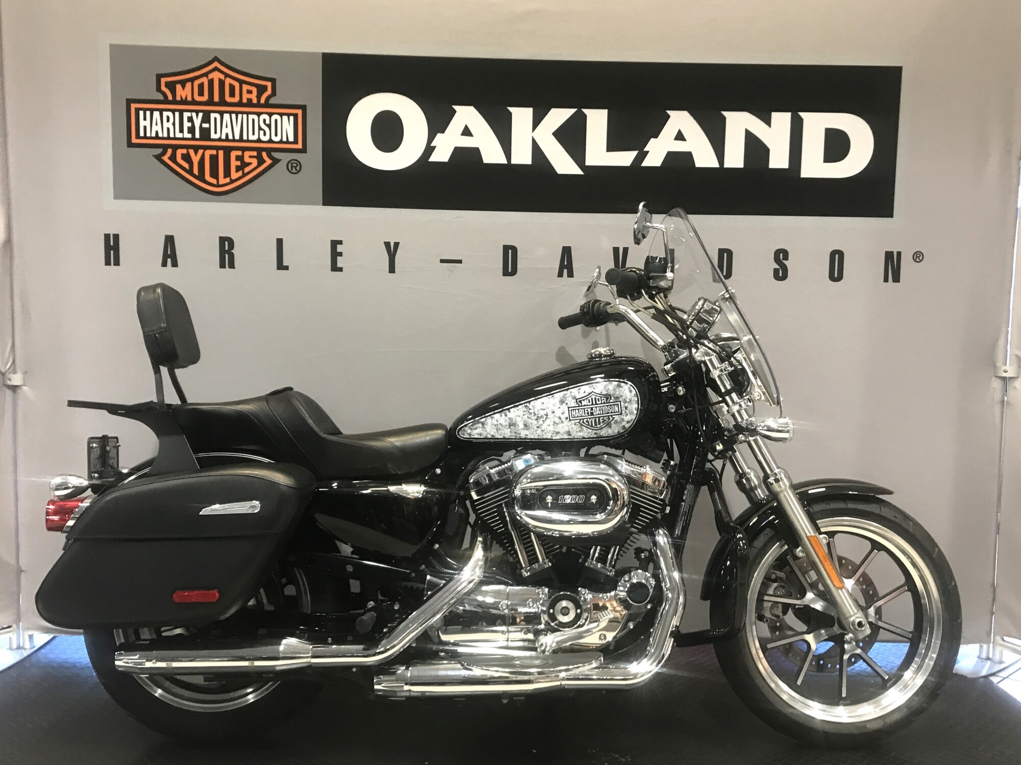 Harley-Davidson® SuperLow® 1200T 2017
