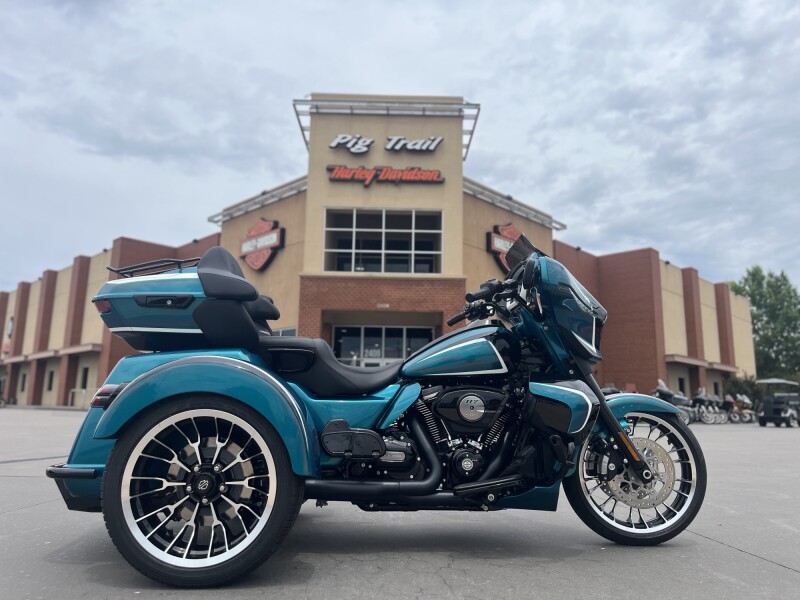 2026 Harley-Davidson® FLHLT Street Glide 3 Limited DRK BILIARD GRY