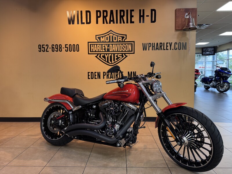 2017 Harley-Davidson® Breakout® Custom Colour Laguna Orange