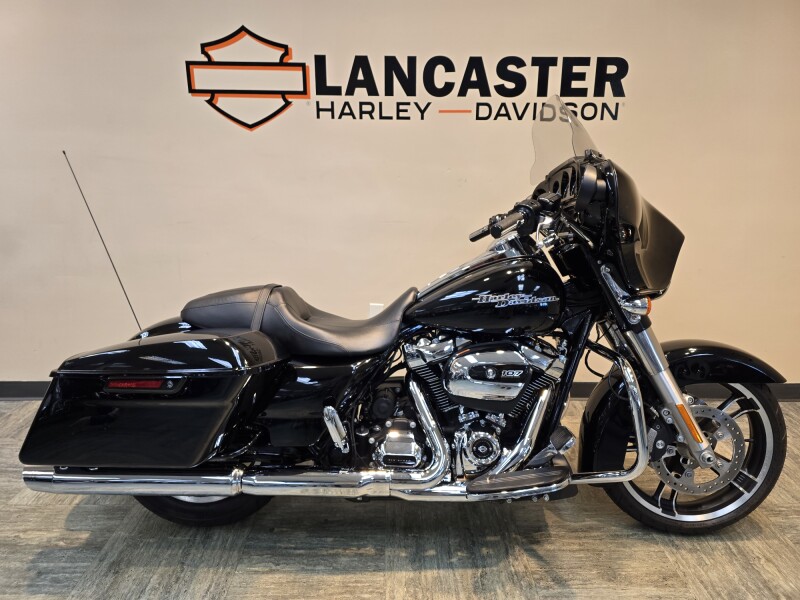 2017 Harley-Davidson® Street Glide® Special Vivid Black FLHXS