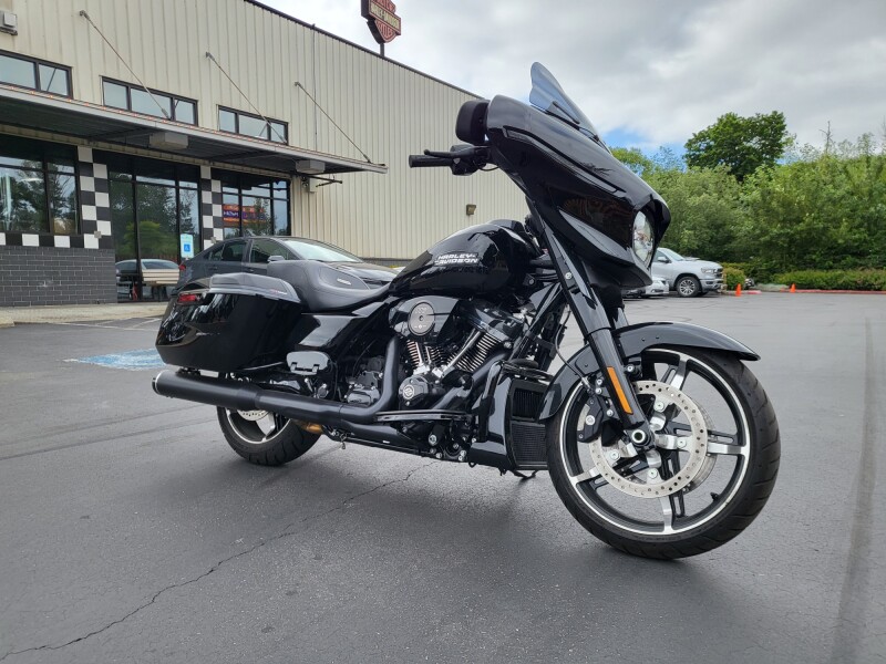 2024 Harley-Davidson® Street Glide® FLHX