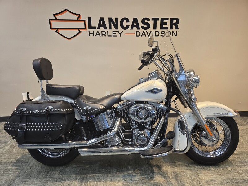 2014 Harley-Davidson® Heritage Softail® Classic Morocco Gold Pearl FLSTC