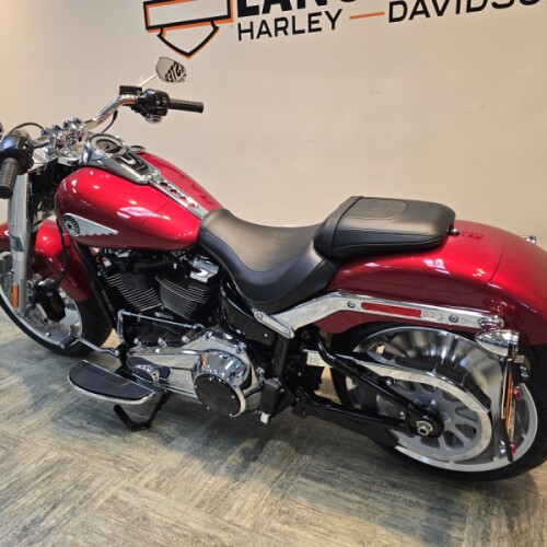2026 Harley-Davidson® Fat Boy® Brilliant Red Chrome Trim FLFB thumb 0