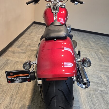 2026 Harley-Davidson® Fat Boy® Brilliant Red Chrome Trim FLFB thumb 2