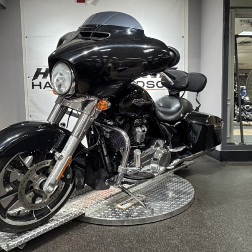 2021 Harley-Davidson® Street Glide® FLHX thumb 1