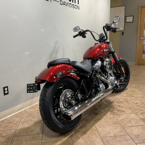2026 Harley-Davidson® FXBB Street Bob® Brilliant Red  thumb 0