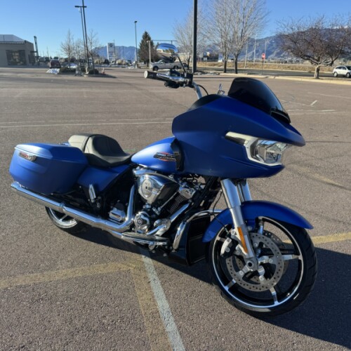 2026 Harley-Davidson® Road Glide® thumb 3