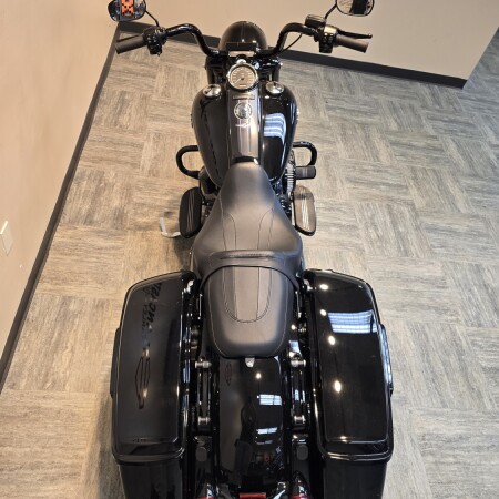 2024 Harley-Davidson® Road King® Special Vivid Black FLHRXS thumb 1