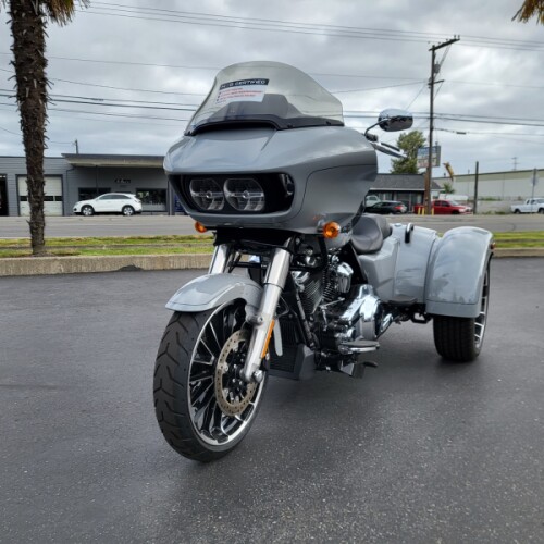 2024 Harley-Davidson® Road Glide® 3 FLTRT thumb 3