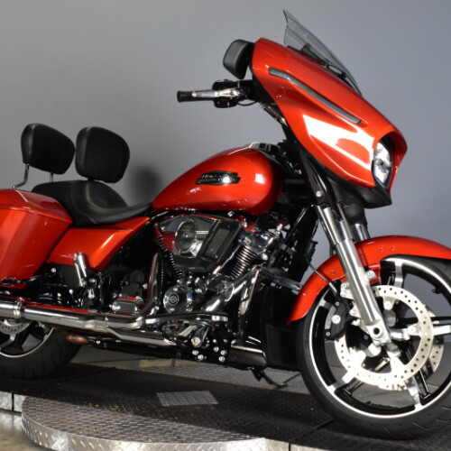 2024 Harley-Davidson® Street Glide® FLHX thumb 2
