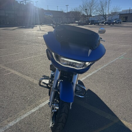 2026 Harley-Davidson® Road Glide® thumb 2