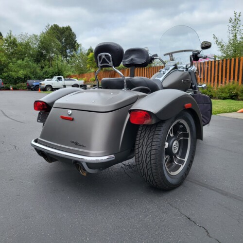 2018 Harley-Davidson® Freewheeler® FLRT thumb 2