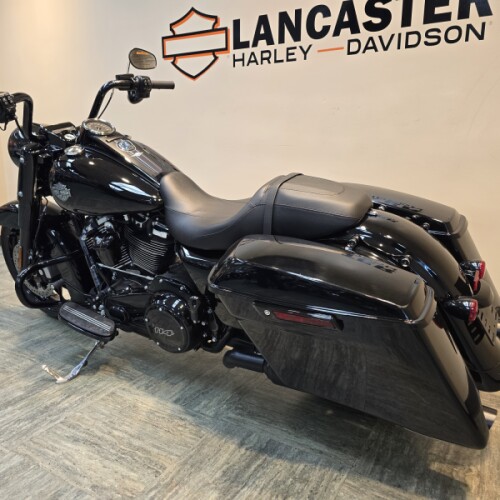 2024 Harley-Davidson® Road King® Special Vivid Black FLHRXS thumb 0