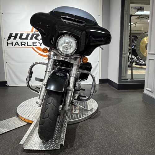 2021 Harley-Davidson® Street Glide® FLHX thumb 2