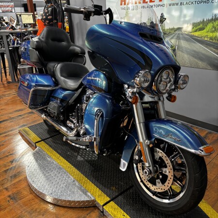 2014 Harley-Davidson® Electra Glide® Ultra Limited DAYTONA BLUE thumb 1
