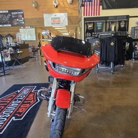 2026 Harley-Davidson® Road Glide®  thumb 2