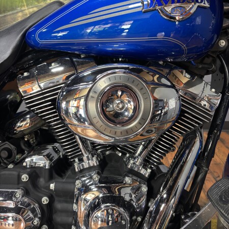 2007 Harley-Davidson® Electra Glide® Ultra Classic® PAC BLUE PRL W/PINSTRIPE thumb 2