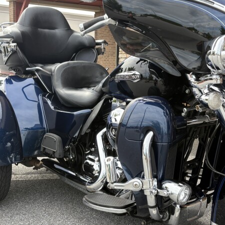 2014 Tri Glide Ultra Big Blue Pearl/ Vivid Black thumb 2