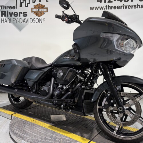2025 Harley-Davidson® Road Glide® Iron Horse Metallic - Black Finish thumb 2
