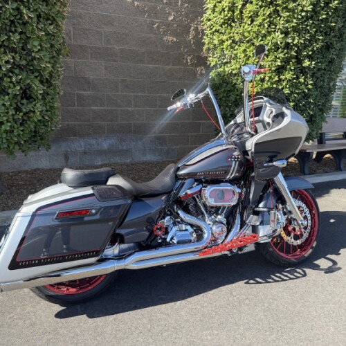 FLTRXSE 2019 CVO™ Road Glide® thumb 3