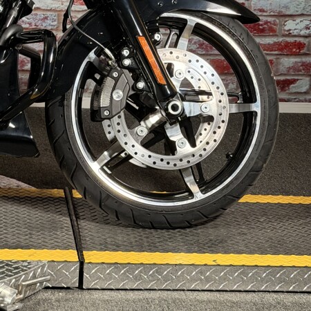 FLTRX 2026 Road Glide® thumb 1