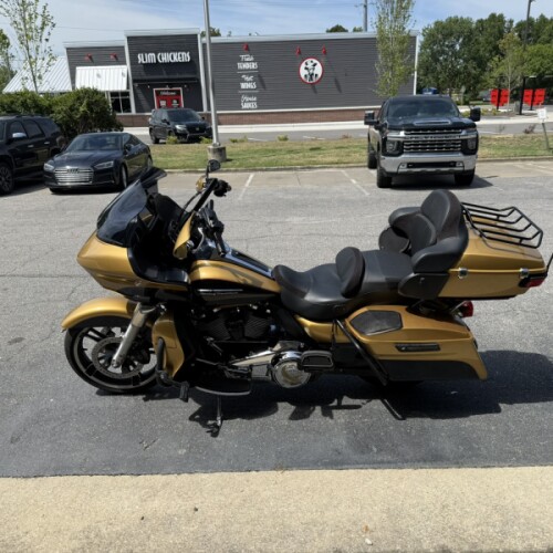 FLTRU 2017 Road Glide® Ultra thumb 1
