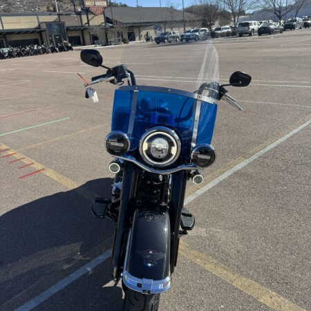 2026 Harley-Davidson® Heritage Classic thumb 2